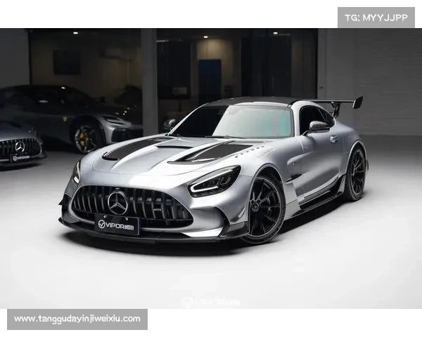 V12双涡轮奔驰跑车,限量350台的SL 65 AMG Black Series V12双涡轮奔驰跑车,限量350台的SL 65 AMG Black Series